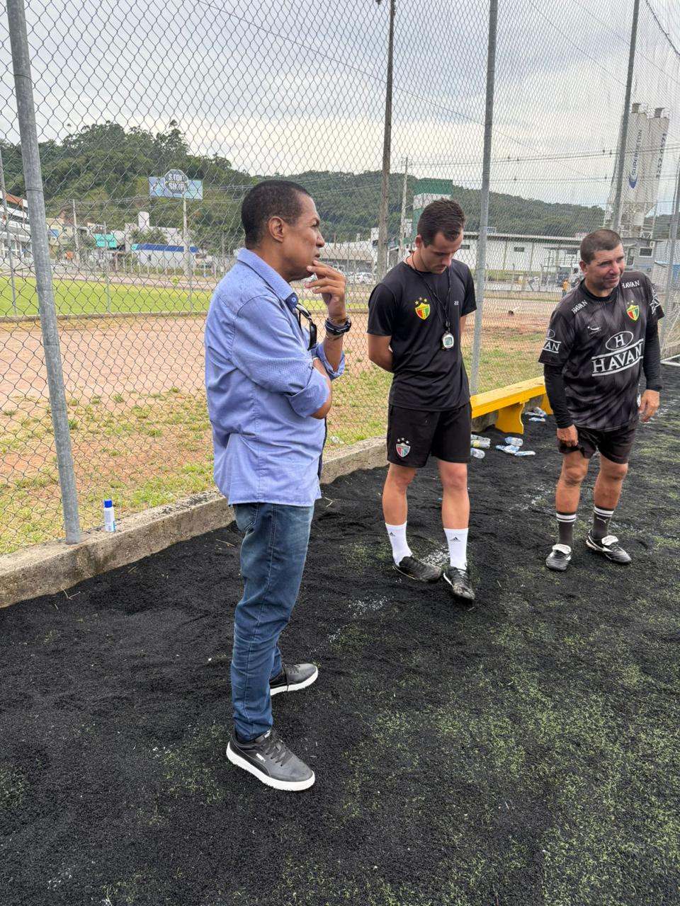 Acompanhamento técnico do Brusque FC Base à beira do campo